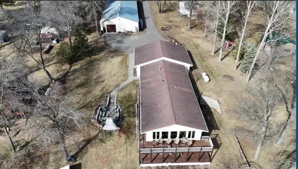 $989,000 | 2509 320th Street, Cushing, MN 56443