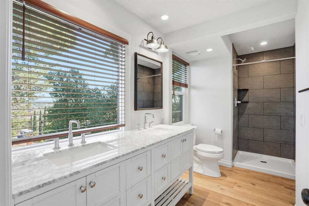 535 Minnesota Avenue Fallbrook, CA 92028 - Photo 19 of 37 Beautiful primary bathroom with shower!