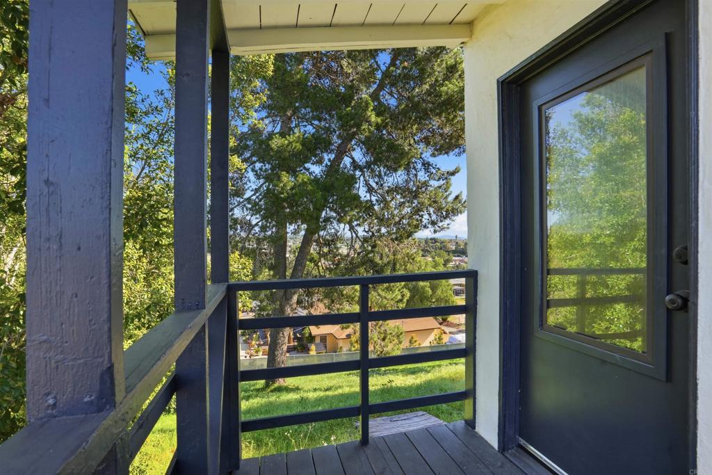 535 Minnesota Avenue Fallbrook, CA 92028 - Photo 22 of 37 Exterior Back