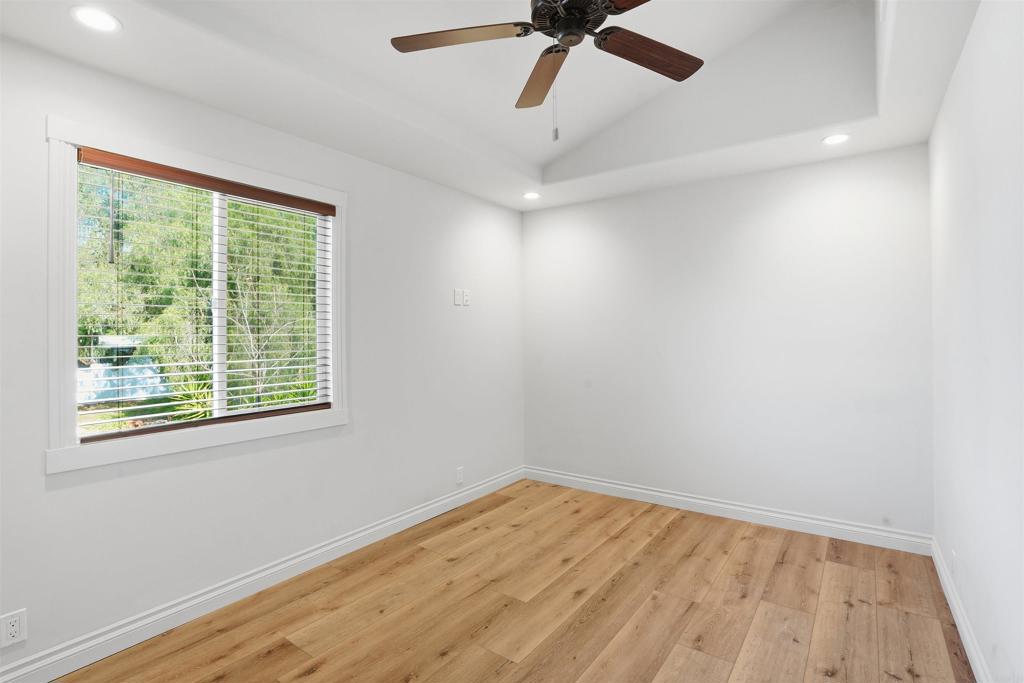 535 Minnesota Avenue Fallbrook, CA 92028 - Photo 28 of 37 Bedroom