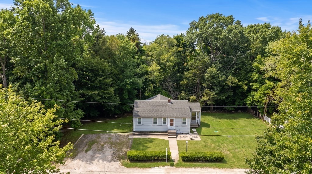 12 Richie Road Douglas, MA 01516 - Photo 4 of 41 Gallery Image 4