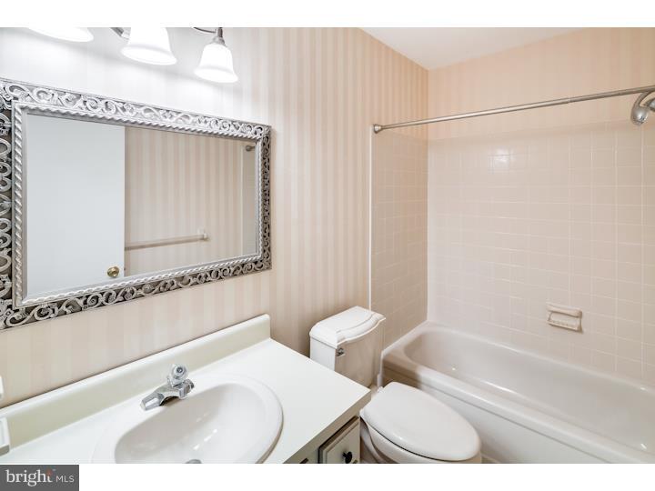 94 Farnwood Road Mount Laurel, NJ 08054 - Photo 15 of 18 Gallery Image 15