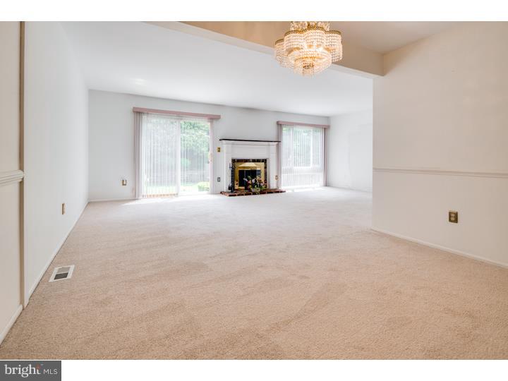 94 Farnwood Road Mount Laurel, NJ 08054 - Photo 4 of 18 Gallery Image 4