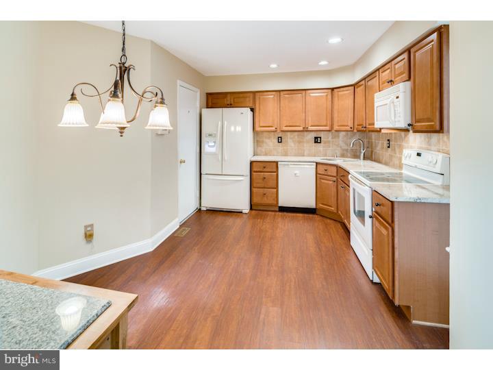 94 Farnwood Road Mount Laurel, NJ 08054 - Photo 6 of 18 Gallery Image 6