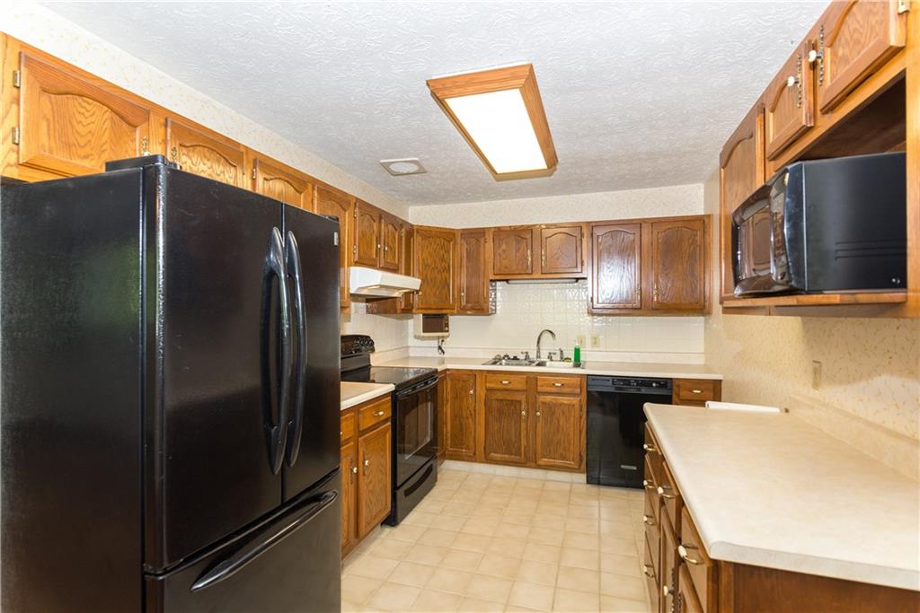 939 Bristol Road Indianapolis, IN 46280 - Photo 12 of 24 Gallery Image 12