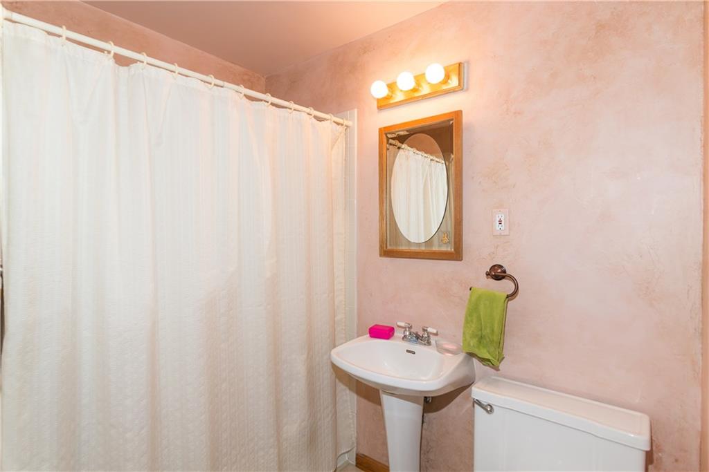939 Bristol Road Indianapolis, IN 46280 - Photo 17 of 24 Gallery Image 17