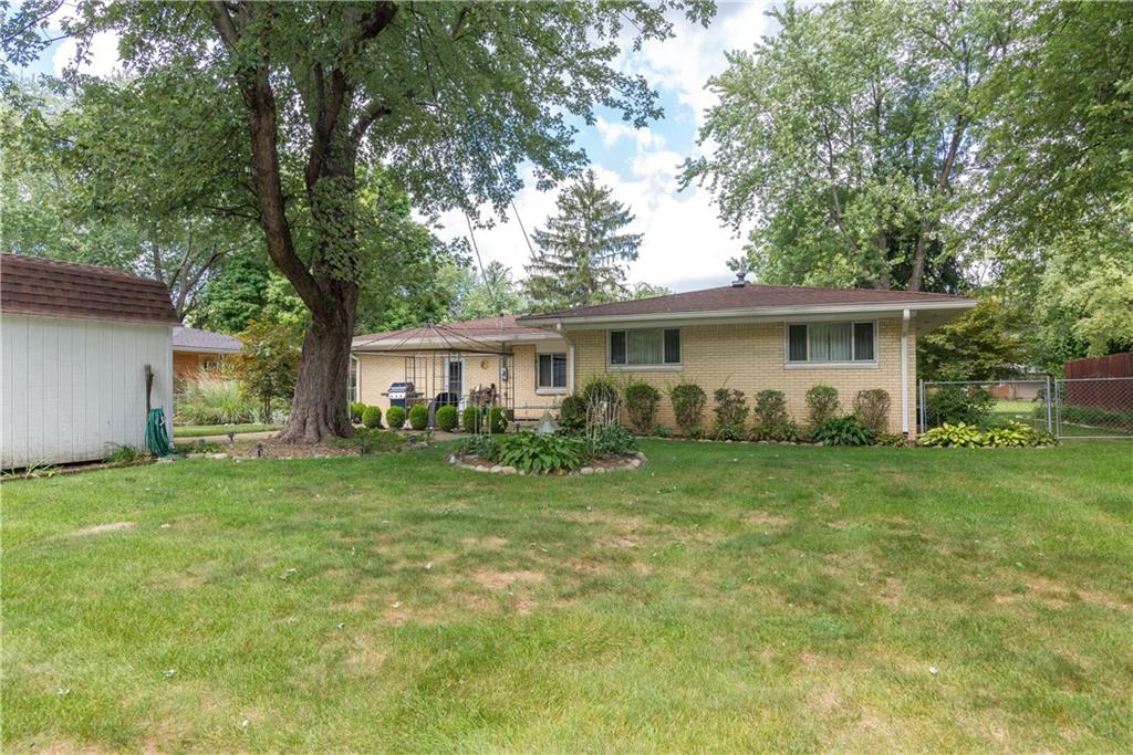939 Bristol Road Indianapolis, IN 46280 - Photo 24 of 24 Gallery Image 24