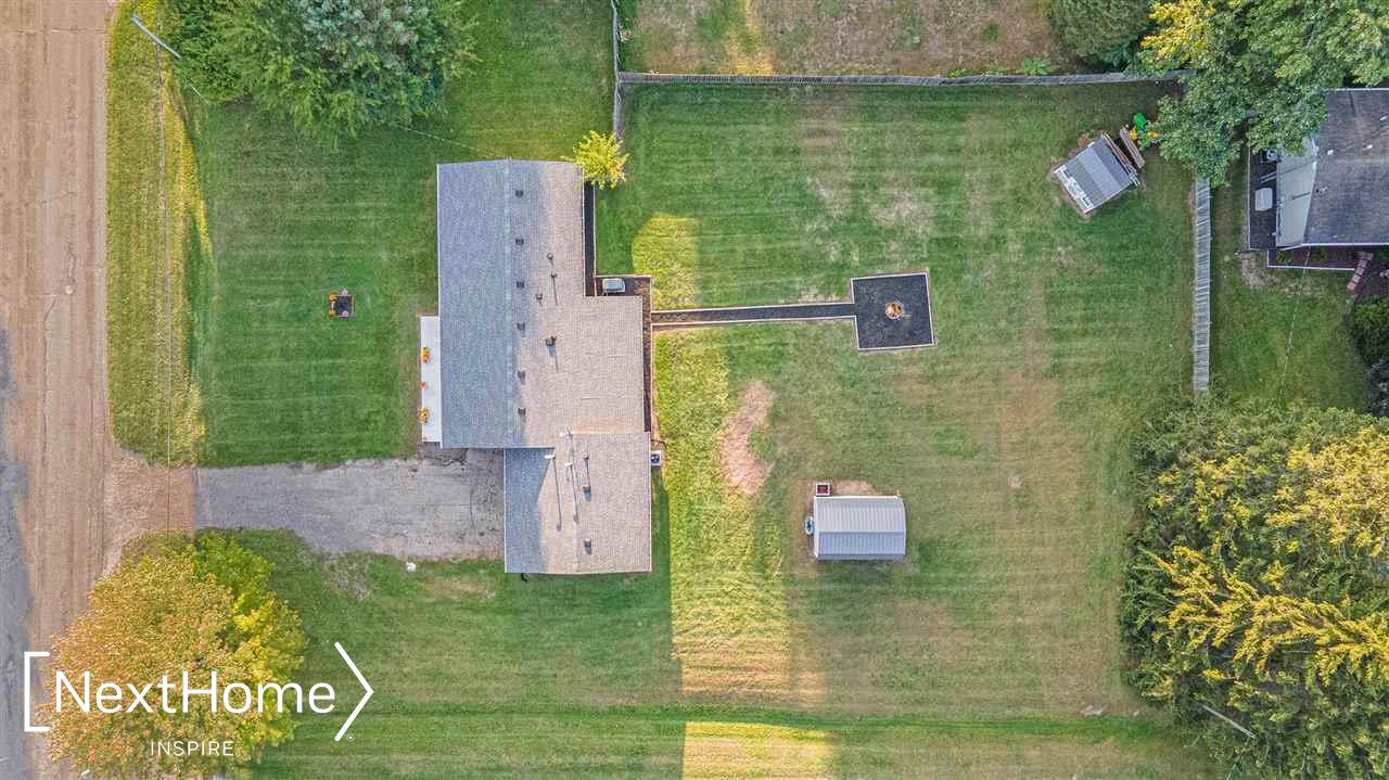 1983 East Burt Road Burt, MI 48417 - Photo 26 of 31 50055484-25.JPG