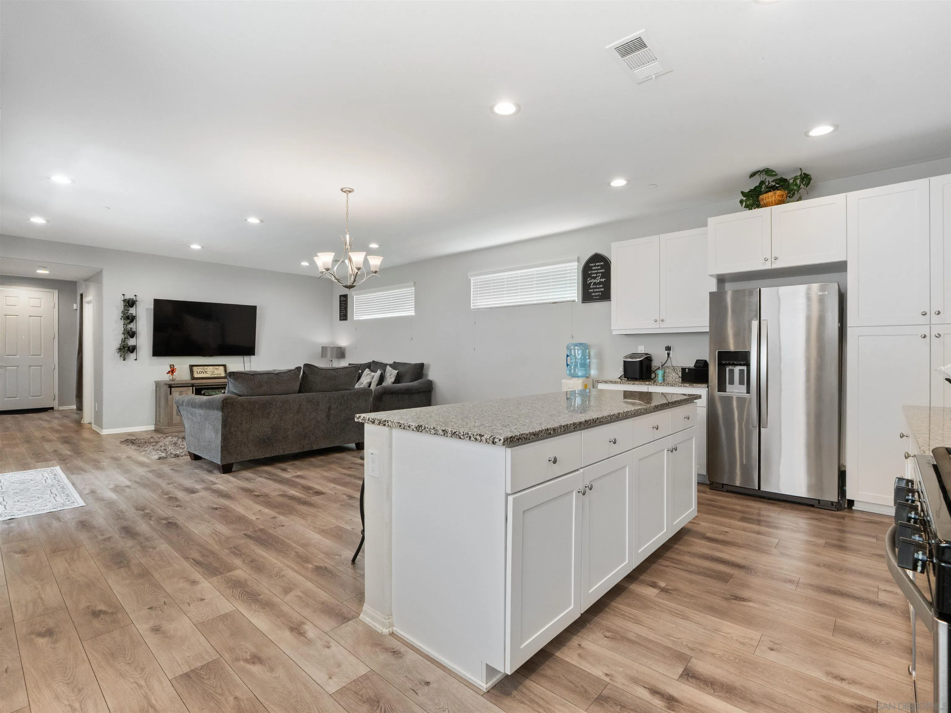 1369 Keck Road Chula Vista, CA 91913 - Photo 5 of 50