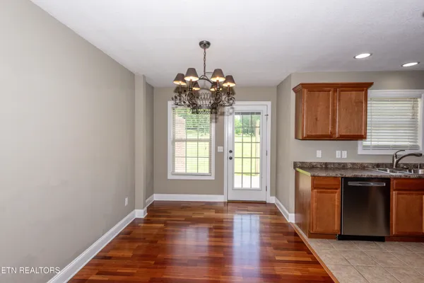 $2,295 | 206 Janet Lane, Maryville, TN 37804