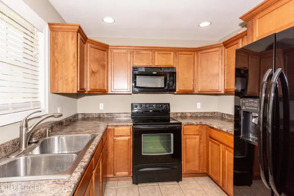 $2,295 | 206 Janet Lane, Maryville, TN 37804