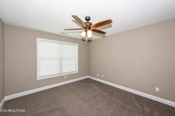 $2,295 | 206 Janet Lane, Maryville, TN 37804