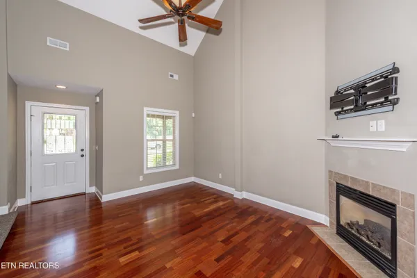 $2,295 | 206 Janet Lane, Maryville, TN 37804