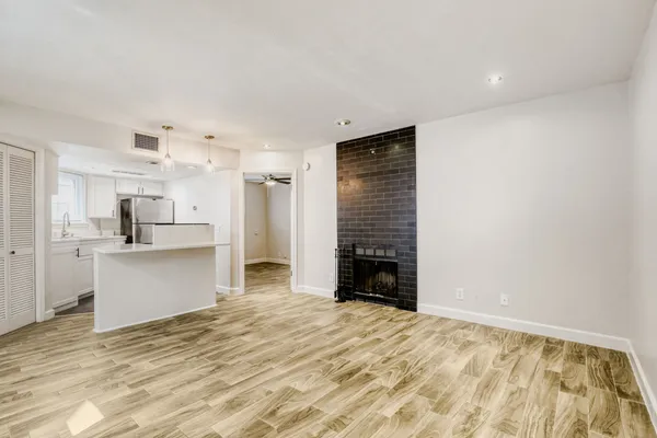 $265,000 | 1500 Woodlawn Boulevard, Unit 105, Austin, TX 78703