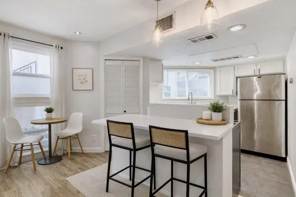 $265,000 | 1500 Woodlawn Boulevard, Unit 105, Austin, TX 78703