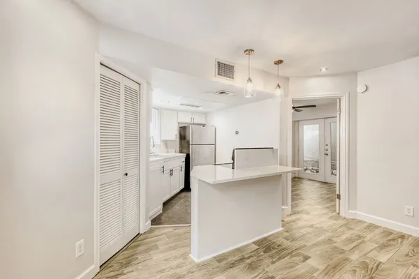 $265,000 | 1500 Woodlawn Boulevard, Unit 105, Austin, TX 78703