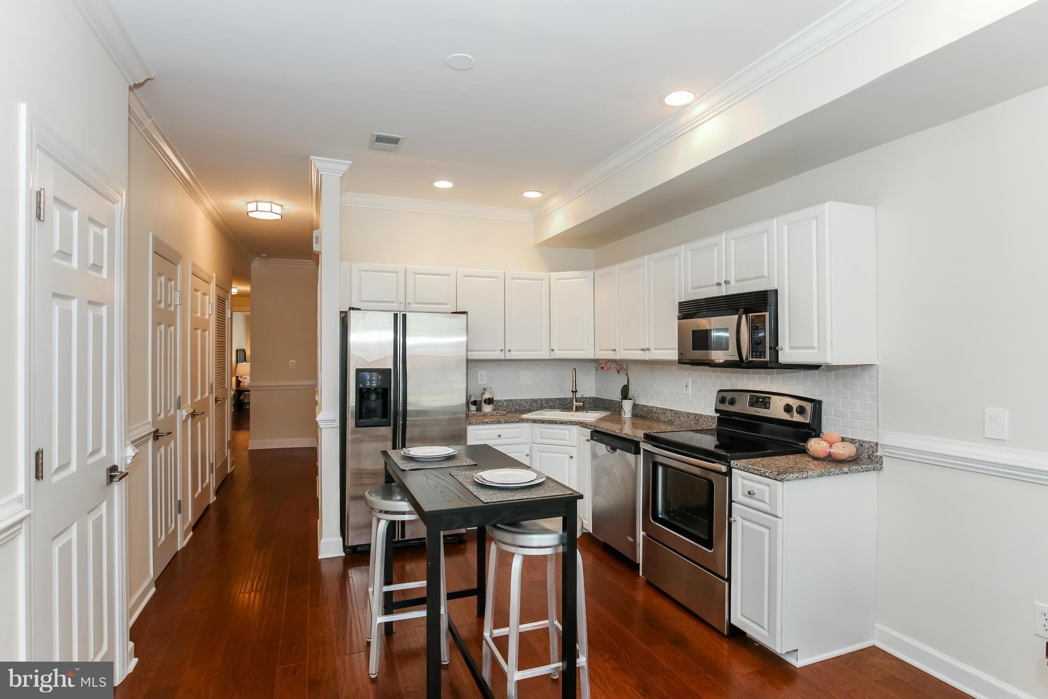 431 1/2 R Street Northwest, Unit 1 Washington, DC 20001 - Photo 8 of 22 Kitchen/Dining