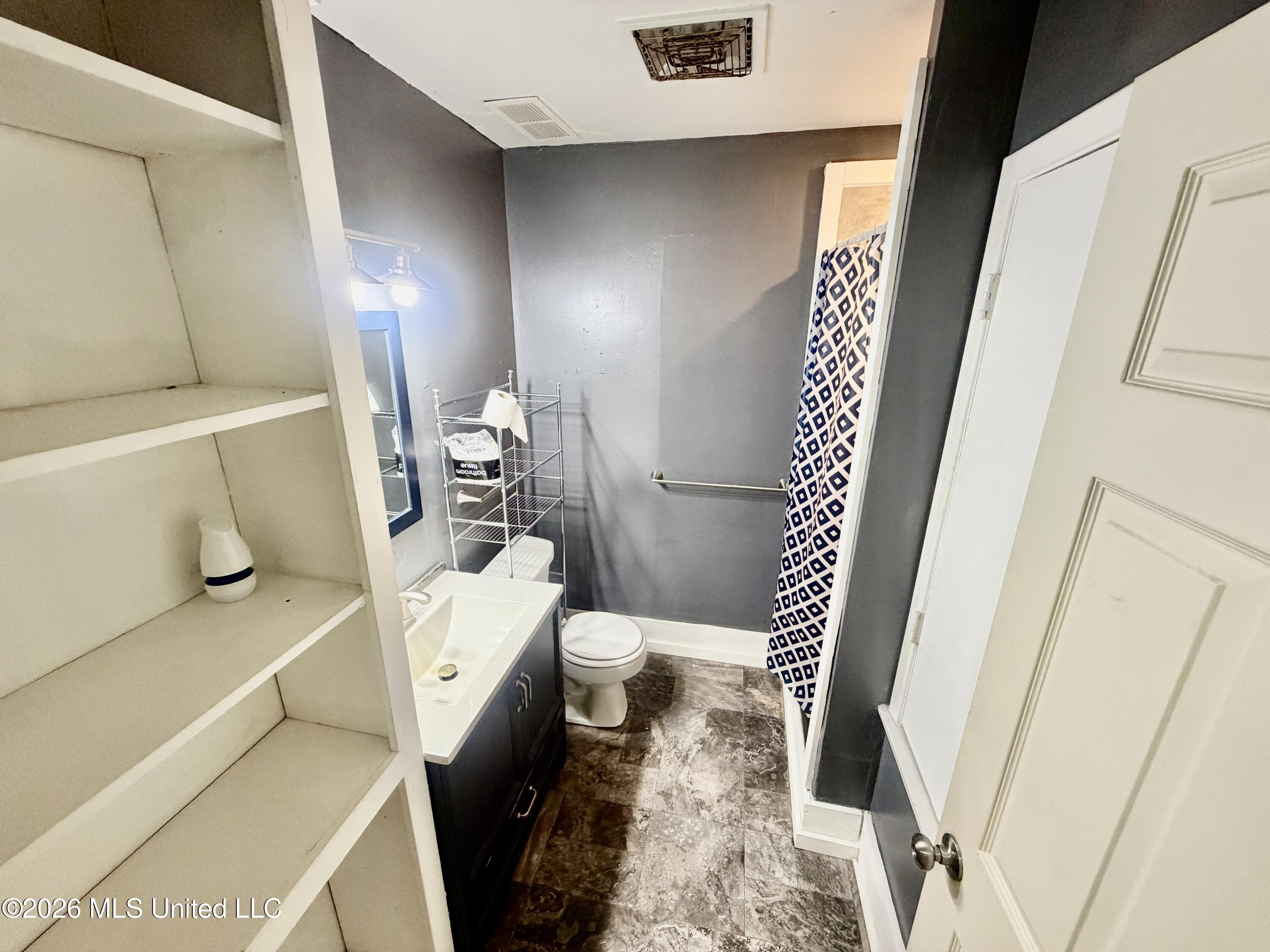 1419 Deering Street Cleveland, MS 38732 - Photo 6 of 13 IMG_2583