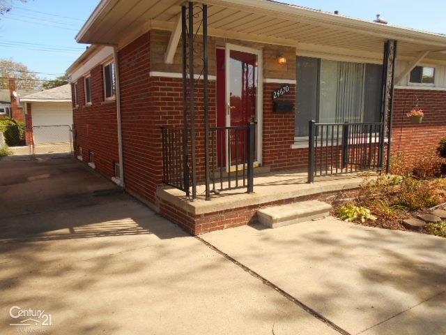 24670 Kelly Road Eastpointe, MI 48021 - Photo 2 of 34