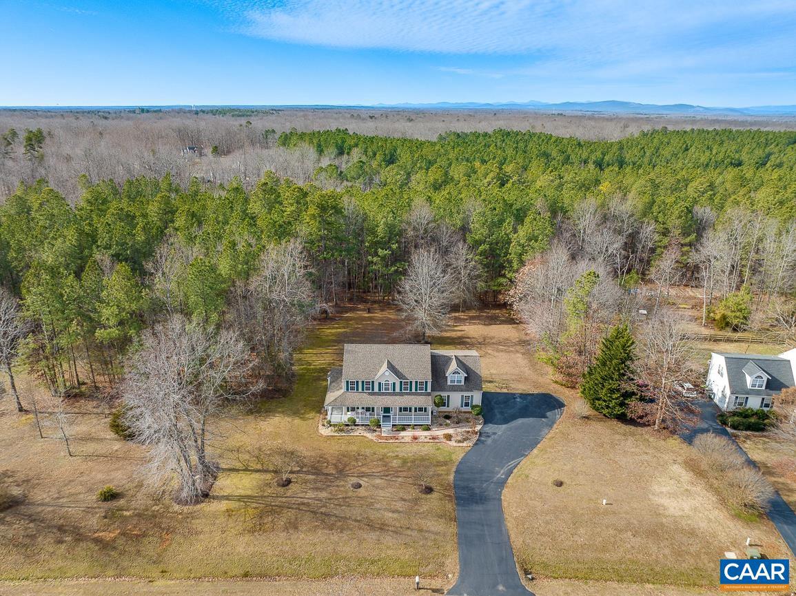 341 Landover Road Troy, VA 22974 - Photo 3 of 63