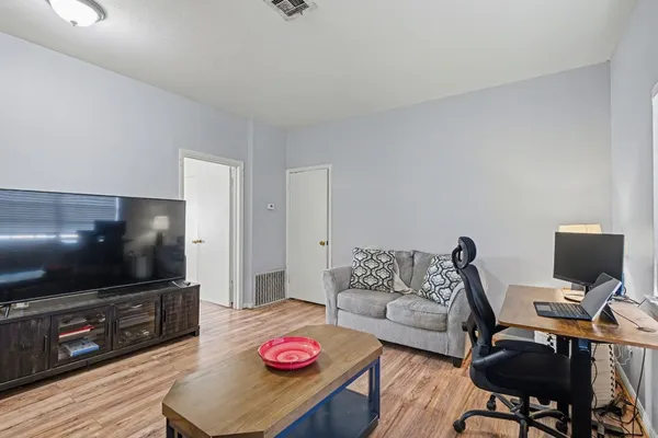 $495,000 | 2804 Arlington Street, Houston, TX 77008