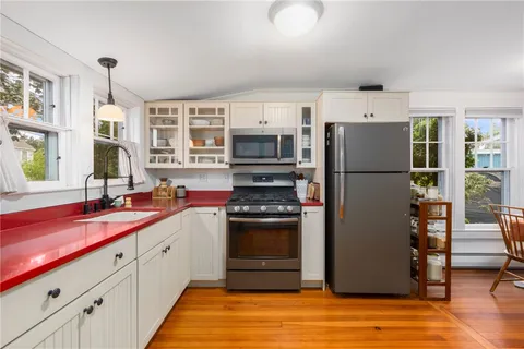 $495,000 | 65 King Phillip Street, Portsmouth, RI 02871