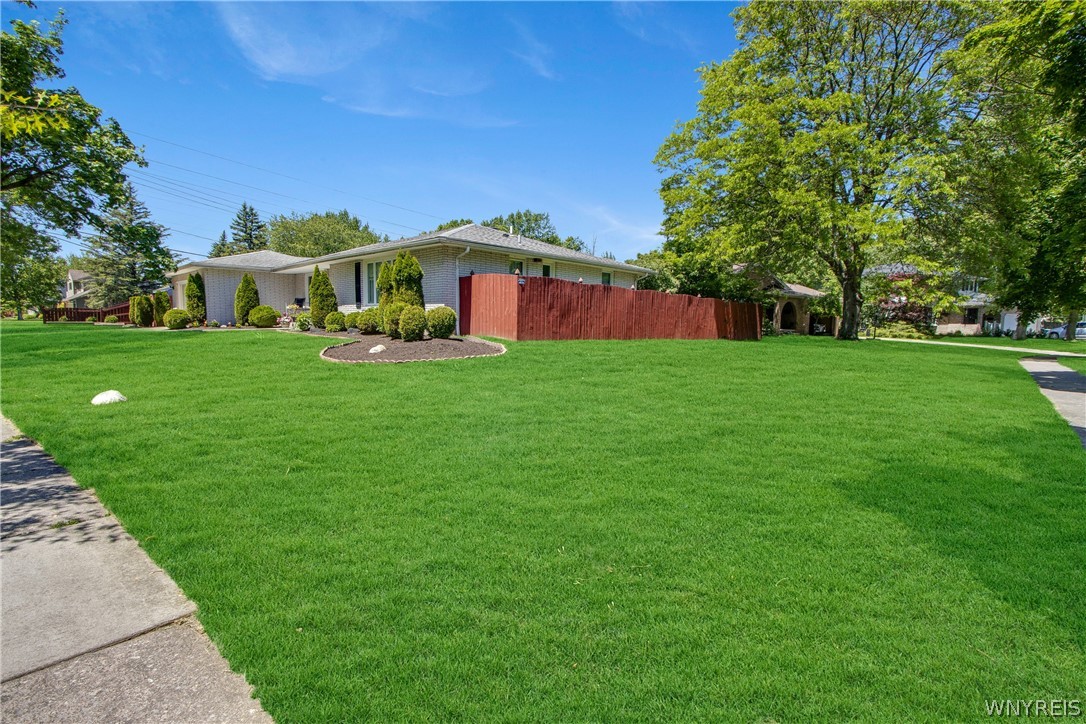 206 Countryside Lane Amherst, NY 14221 - Photo 9 of 48