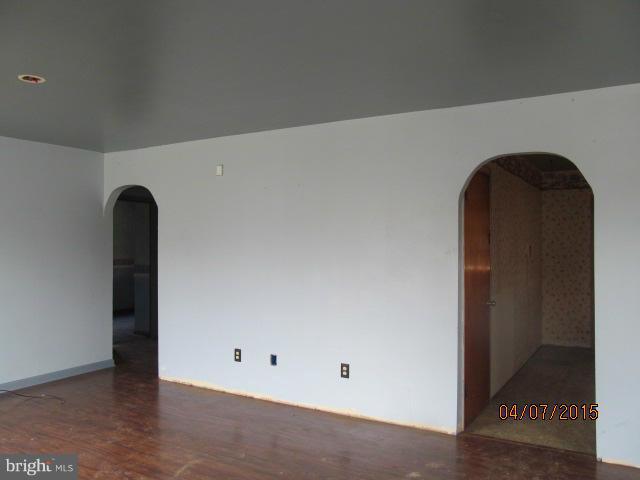 7823 Shellye Road Glen Burnie, MD 21060 - Photo 2 of 8 Living Room