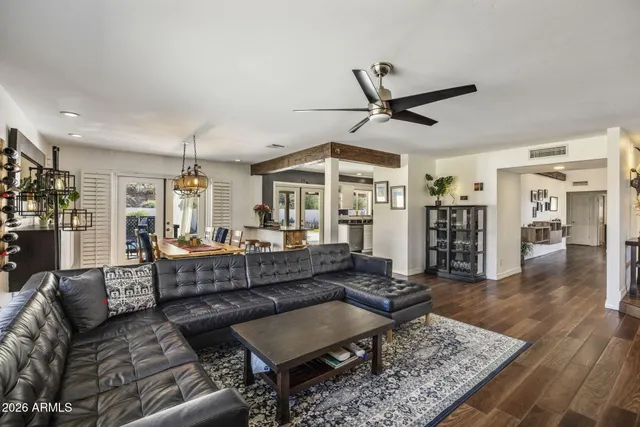 $6,200 | 221 West Sweetwater Avenue, Phoenix, AZ 85029