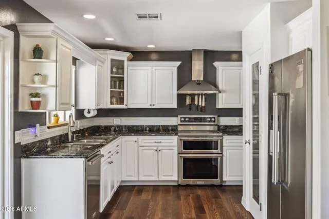 $6,200 | 221 West Sweetwater Avenue, Phoenix, AZ 85029