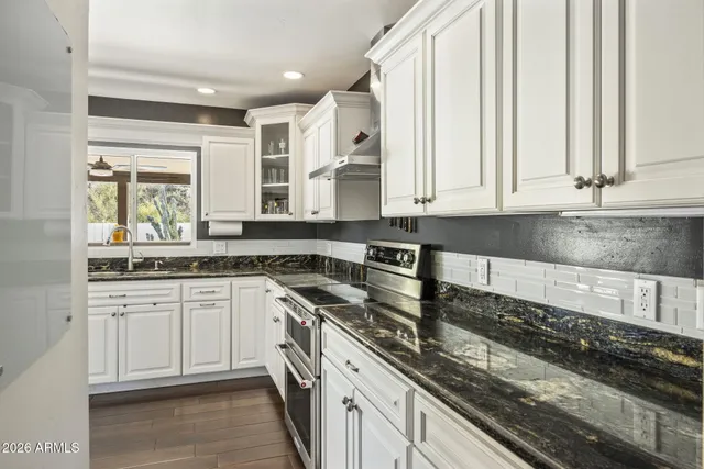 $6,200 | 221 West Sweetwater Avenue, Phoenix, AZ 85029