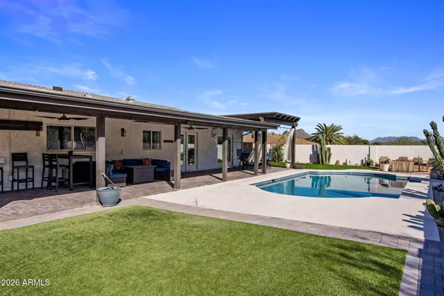 $6,200 | 221 West Sweetwater Avenue, Phoenix, AZ 85029