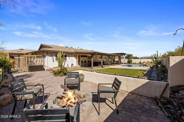 $6,200 | 221 West Sweetwater Avenue, Phoenix, AZ 85029