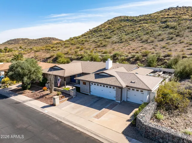 $6,200 | 221 West Sweetwater Avenue, Phoenix, AZ 85029