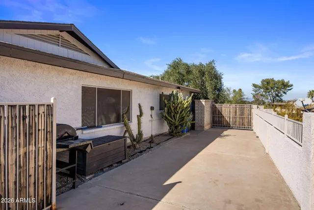 $6,200 | 221 West Sweetwater Avenue, Phoenix, AZ 85029