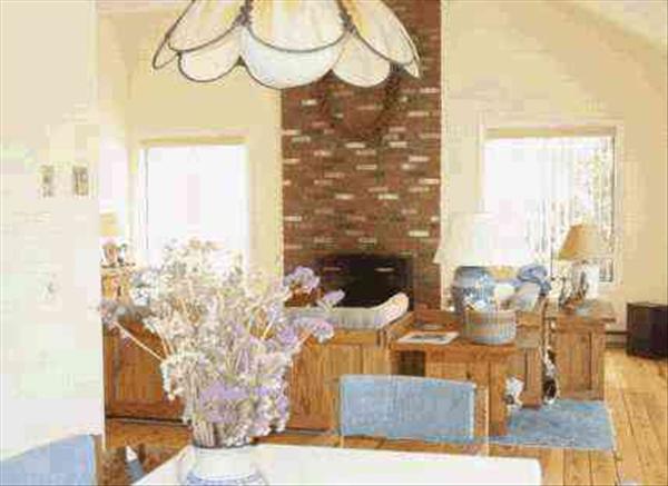 202 Waldron Bottom Road West Tisbury, MA 02568 - Photo 2 of 2 http://d1qzqeyxiitrap.cloudfront.net/photos/9192/600/24664f74.jpg