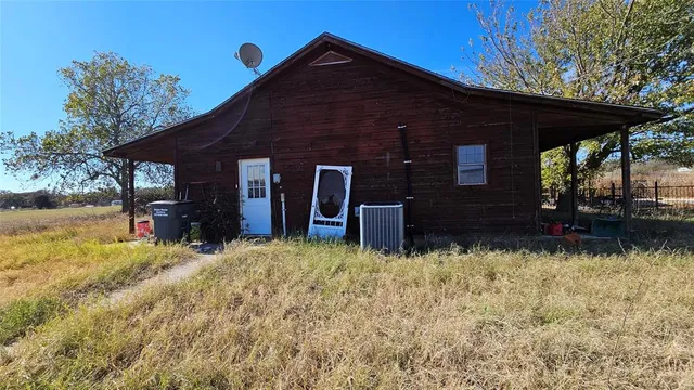 $400,000 | 4558 Agnes Circle, Springtown, TX 76082