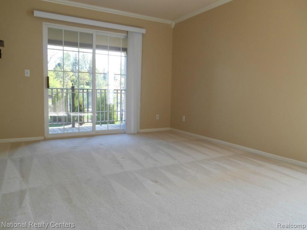 3490 Oakmonte Boulevard, Unit 126 Rochester, MI 48306 - Photo 27 of 53 master bedroom