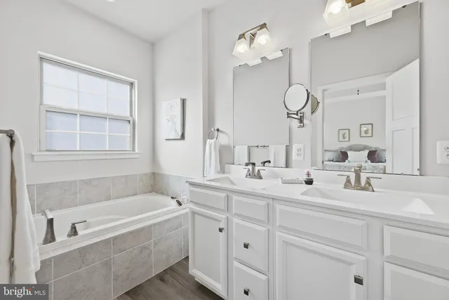 $559,000 | 9590 Glen Oaks Lane, Columbia, MD 21046