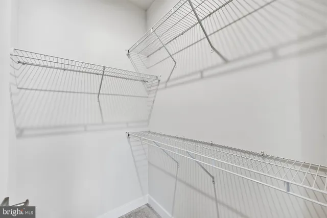 $559,000 | 9590 Glen Oaks Lane, Columbia, MD 21046