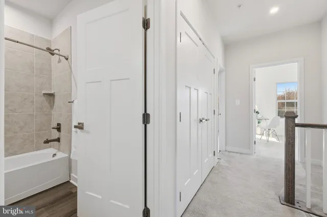 $559,000 | 9590 Glen Oaks Lane, Columbia, MD 21046