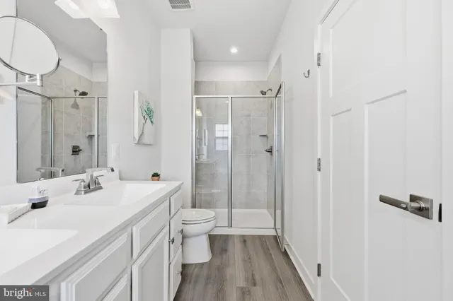 $559,000 | 9590 Glen Oaks Lane, Columbia, MD 21046