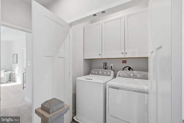 $559,000 | 9590 Glen Oaks Lane, Columbia, MD 21046