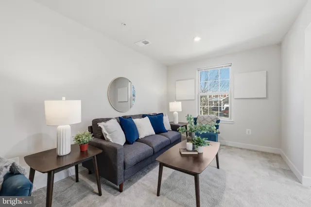 $559,000 | 9590 Glen Oaks Lane, Columbia, MD 21046