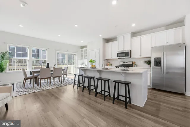 $559,000 | 9590 Glen Oaks Lane, Columbia, MD 21046