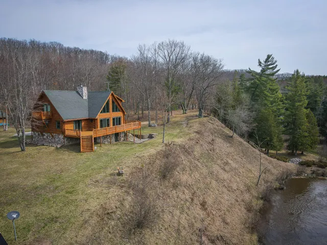 $1,399,000 | 9184 Highway 37, Wellston, MI 49689