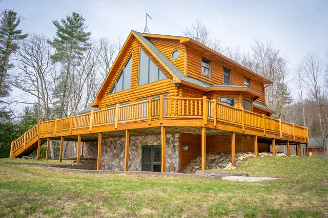 $1,399,000 | 9184 Highway 37, Wellston, MI 49689