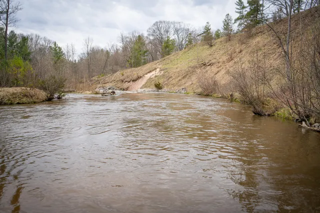 $1,399,000 | 9184 Highway 37, Wellston, MI 49689