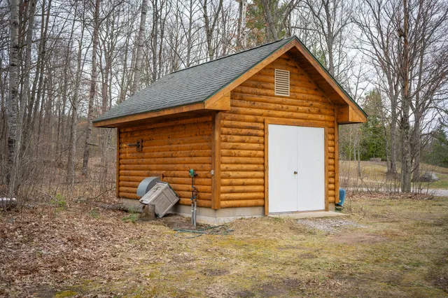 $1,399,000 | 9184 Highway 37, Wellston, MI 49689