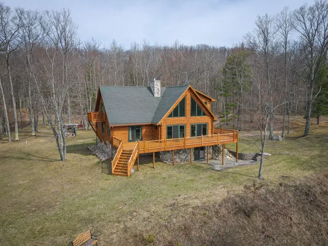 $1,399,000 | 9184 Highway 37, Wellston, MI 49689